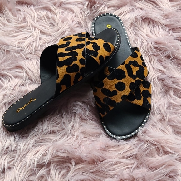 ▪︎QUPID FLATS▪︎ - Picture 3 of 4